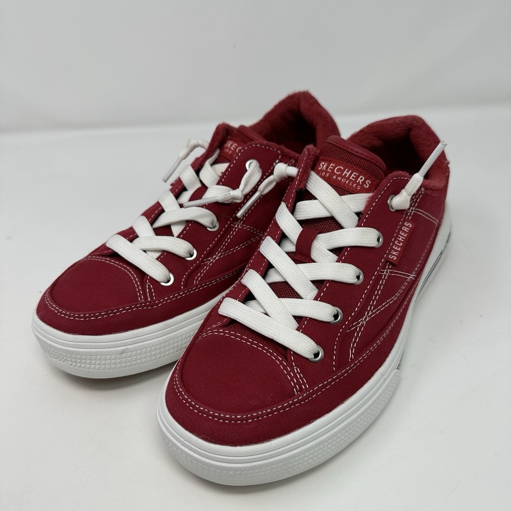 Skechers Women's Red Archfit Arcade Sneaker Size 8.5